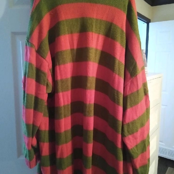 Nightmare on Elm Street Cardigan - Picture 7 of 7